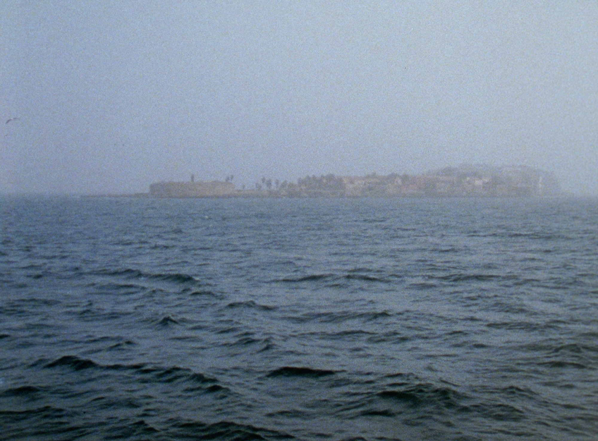 Image of the ocena with the island of Goree